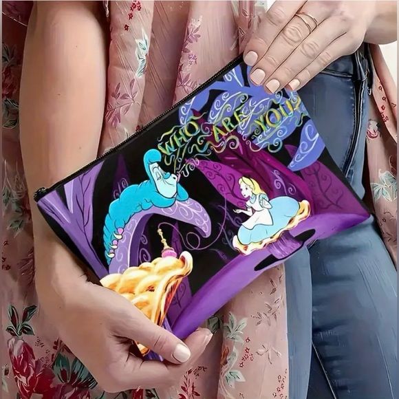 Caterpillar "Who Are You?" Design Wonderland Fantasy Cosmetic Toiletry Bag New - Picture 3 of 7